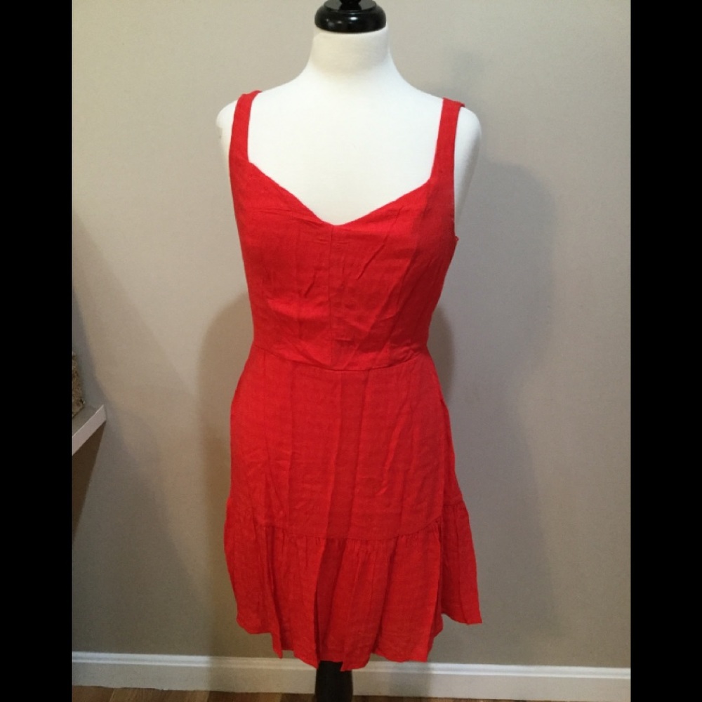 City Studio, Sleeveless v-neck dress with tie in back, size medium